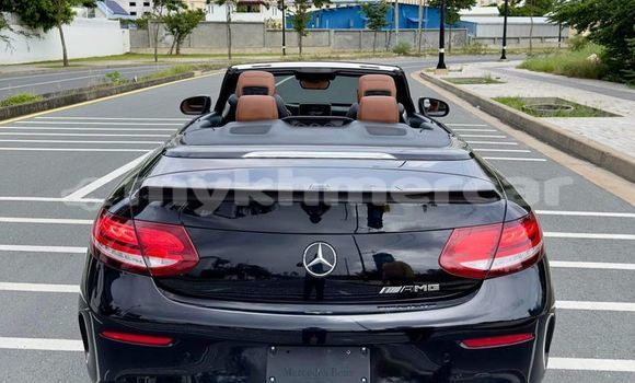 ទិញ បានប្រើ Mercedes-Benz C–Class Black ឡាន} ក្នុង Phnom Penh ក្នុង Phnom Penh