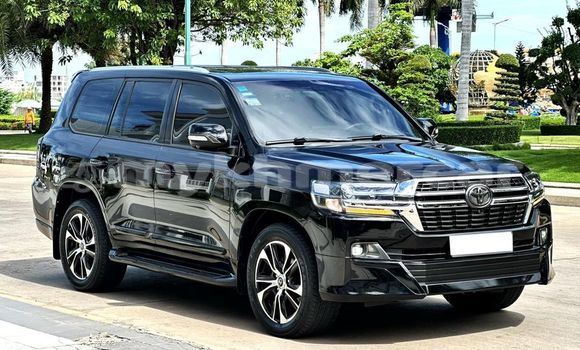 Buy Used Toyota Land Cruiser Black Car in Phnom Penh in Phnom Penh Buy Used Toyota Land Cruiser Black Car in Phnom Penh in Phnom Penh