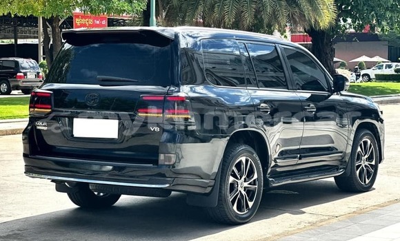 Buy Used Toyota Land Cruiser Black Car in Phnom Penh in Phnom Penh Buy Used Toyota Land Cruiser Black Car in Phnom Penh in Phnom Penh