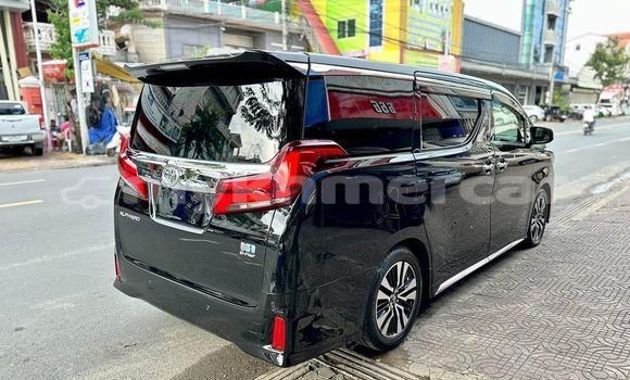 Buy Used Toyota Alphard Black Car in Phnom Penh in Phnom Penh Buy Used Toyota Alphard Black Car in Phnom Penh in Phnom Penh