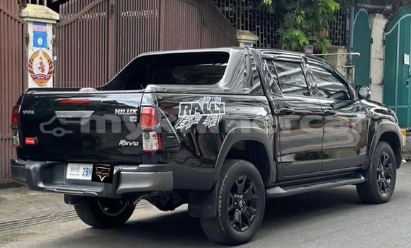 Buy Used Toyota Ractis Black Car in Phnom Penh in Phnom Penh Buy Used Toyota Ractis Black Car in Phnom Penh in Phnom Penh