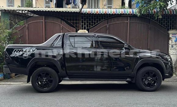 Buy Used Toyota Ractis Black Car in Phnom Penh in Phnom Penh Buy Used Toyota Ractis Black Car in Phnom Penh in Phnom Penh