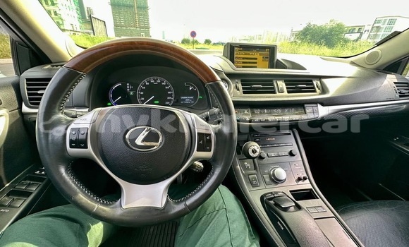 Buy Used Lexus CT White Car in Phnom Penh in Phnom Penh Buy Used Lexus CT White Car in Phnom Penh in Phnom Penh