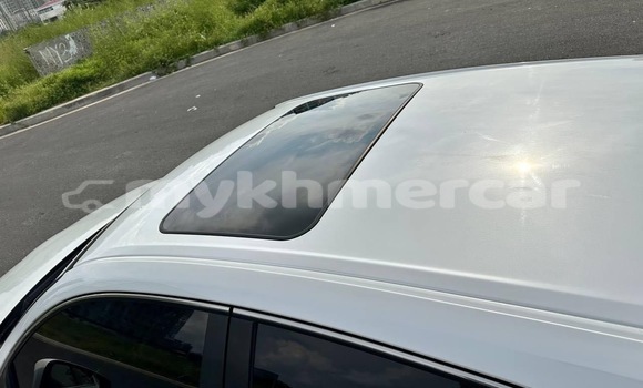 Buy Used Lexus CT White Car in Phnom Penh in Phnom Penh Buy Used Lexus CT White Car in Phnom Penh in Phnom Penh