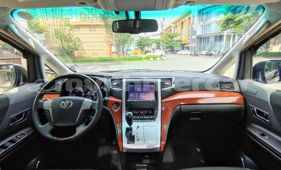 Buy Used Toyota Alphard Black Car in Phnom Penh in Phnom Penh Buy Used Toyota Alphard Black Car in Phnom Penh in Phnom Penh