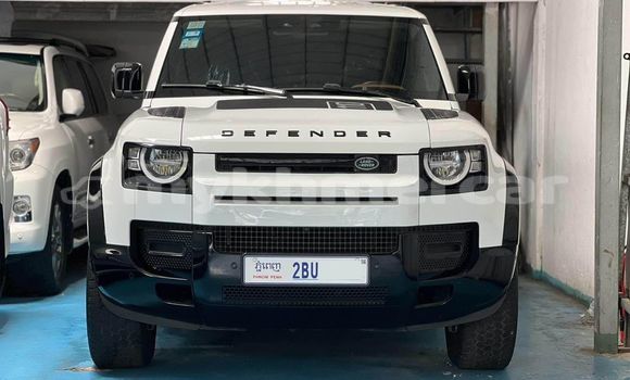 Buy Used Land Rover Defender White Car in Phnom Penh in Phnom Penh Buy Used Land Rover Defender White Car in Phnom Penh in Phnom Penh