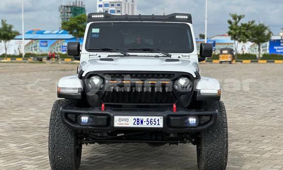 Buy Used Jeep Wrangler White Car in Phnom Penh in Phnom Penh Buy Used Jeep Wrangler White Car in Phnom Penh in Phnom Penh