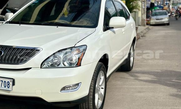 Acheter Occasion Voiture Lexus RX Blanc à Phnom Penh, Phnom Penh Acheter Occasion Voiture Lexus RX Blanc à Phnom Penh, Phnom Penh