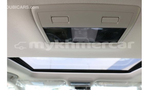 Acheter Import Voiture Toyota Land Cruiser Blanc à Import - Dubai, Kampot Province Acheter Import Voiture Toyota Land Cruiser Blanc à Import - Dubai, Kampot Province