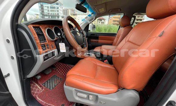 Buy Used Toyota Tundra White Car in Phnom Penh in Phnom Penh Buy Used Toyota Tundra White Car in Phnom Penh in Phnom Penh