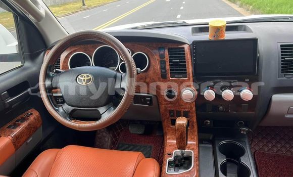 Buy Used Toyota Tundra White Car in Phnom Penh in Phnom Penh Buy Used Toyota Tundra White Car in Phnom Penh in Phnom Penh