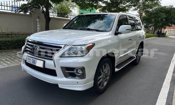 Buy Used Lexus LX 570 White Car in Phnom Penh in Phnom Penh Buy Used Lexus LX 570 White Car in Phnom Penh in Phnom Penh