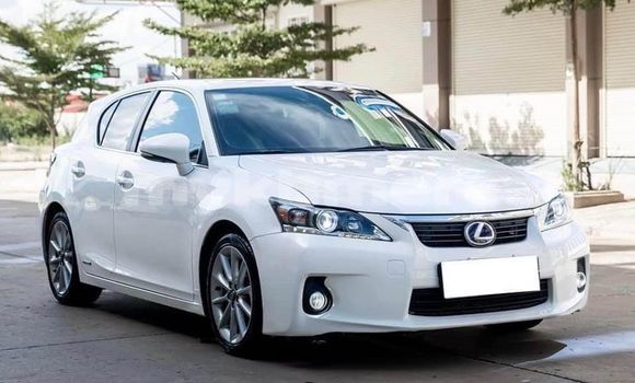 Buy Used Lexus CT White Car in Phnom Penh in Phnom Penh Buy Used Lexus CT White Car in Phnom Penh in Phnom Penh