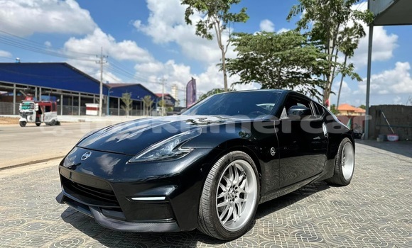 Buy Used Nissan 370Z Black Car in Phnom Penh in Phnom Penh