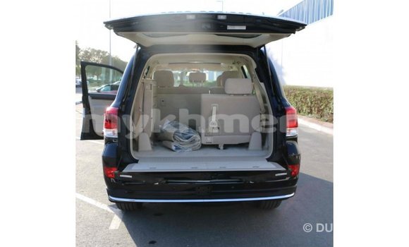 Acheter Import Voiture Toyota Land Cruiser Noir à Import - Dubai, Kampot Province Acheter Import Voiture Toyota Land Cruiser Noir à Import - Dubai, Kampot Province