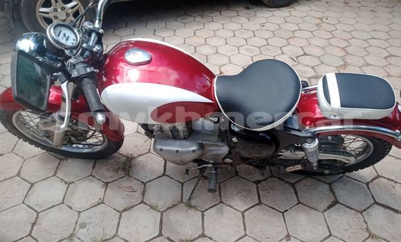 Acheter Occasion Moto Kawasaki BJ Rouge à Siem Reap, Siem Reap Province Acheter Occasion Moto Kawasaki BJ Rouge à Siem Reap, Siem Reap Province