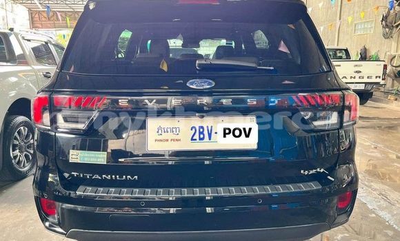 Buy Used Ford Everest Black Car in Phnom Penh in Phnom Penh Buy Used Ford Everest Black Car in Phnom Penh in Phnom Penh