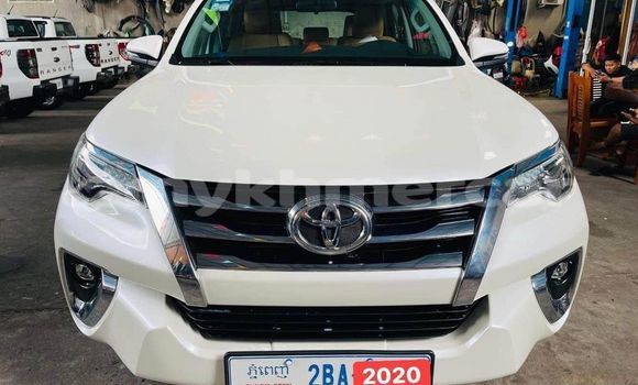 Buy Used Toyota Fortuner White Car in Phnom Penh in Phnom Penh Buy Used Toyota Fortuner White Car in Phnom Penh in Phnom Penh