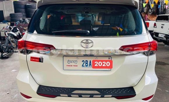 Buy Used Toyota Fortuner White Car in Phnom Penh in Phnom Penh Buy Used Toyota Fortuner White Car in Phnom Penh in Phnom Penh