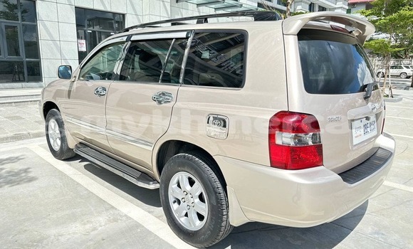 Buy Used Toyota Land Cruiser Other Car in Phnom Penh in Phnom Penh Buy Used Toyota Land Cruiser Other Car in Phnom Penh in Phnom Penh
