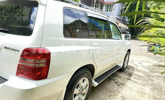 Buy Used Toyota Highlander White Car in Phnom Penh in Phnom Penh Buy Used Toyota Highlander White Car in Phnom Penh in Phnom Penh