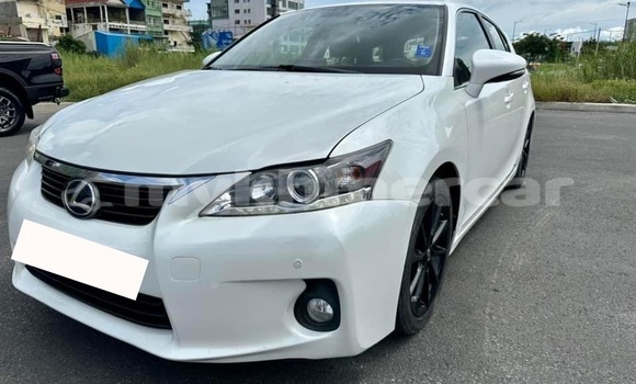 Buy Used Lexus CT White Car in Phnom Penh in Phnom Penh Buy Used Lexus CT White Car in Phnom Penh in Phnom Penh
