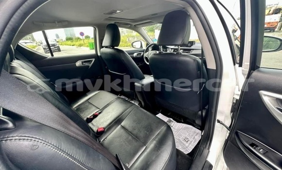 Buy Used Lexus CT White Car in Phnom Penh in Phnom Penh Buy Used Lexus CT White Car in Phnom Penh in Phnom Penh