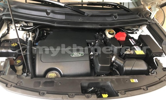 Buy Used Ford Explorer White Car in Phnom Penh in Phnom Penh Buy Used Ford Explorer White Car in Phnom Penh in Phnom Penh