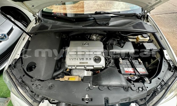 Buy Used Lexus RX White Car in Phnom Penh in Phnom Penh Buy Used Lexus RX White Car in Phnom Penh in Phnom Penh