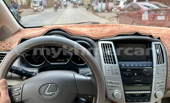 Buy Used Lexus RX White Car in Phnom Penh in Phnom Penh Buy Used Lexus RX White Car in Phnom Penh in Phnom Penh