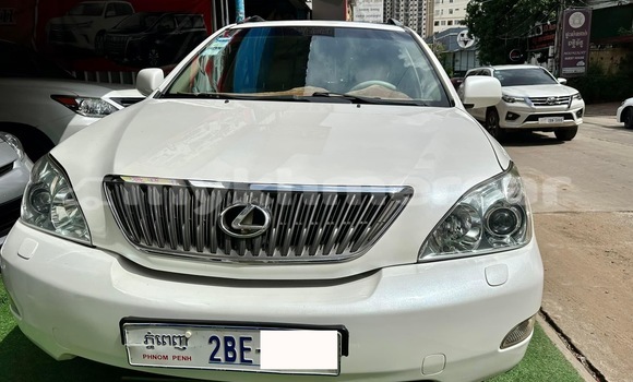 Buy Used Lexus RX White Car in Phnom Penh in Phnom Penh Buy Used Lexus RX White Car in Phnom Penh in Phnom Penh