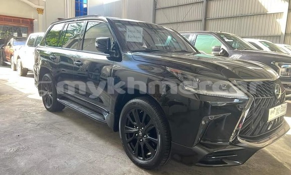 Buy Used Lexus LX 450 White Car in Phnom Penh in Phnom Penh Buy Used Lexus LX 450 White Car in Phnom Penh in Phnom Penh