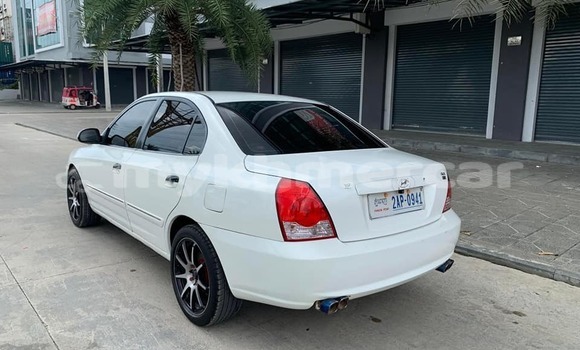 Buy Used Hyundai Avante White Car in Phnom Penh in Phnom Penh Buy Used Hyundai Avante White Car in Phnom Penh in Phnom Penh