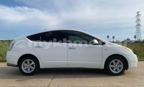 Buy Used Toyota Prius Other Car in Phnom Penh in Phnom Penh Buy Used Toyota Prius Other Car in Phnom Penh in Phnom Penh