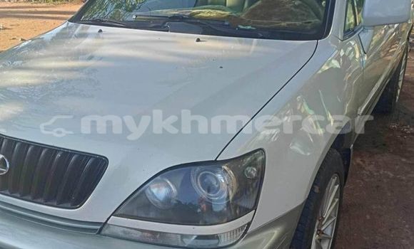 Buy Used Volkswagen Caddy White Car in Phnom Penh in Phnom Penh