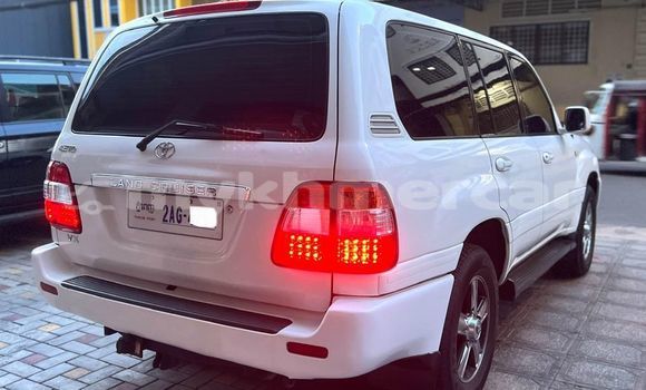 ទិញ បានប្រើ Toyota Land Cruiser White ឡាន} ក្នុង Battambang ក្នុង Battambang Province ទិញ បានប្រើ Toyota Land Cruiser White ឡាន} ក្នុង Battambang ក្នុង Battambang Province