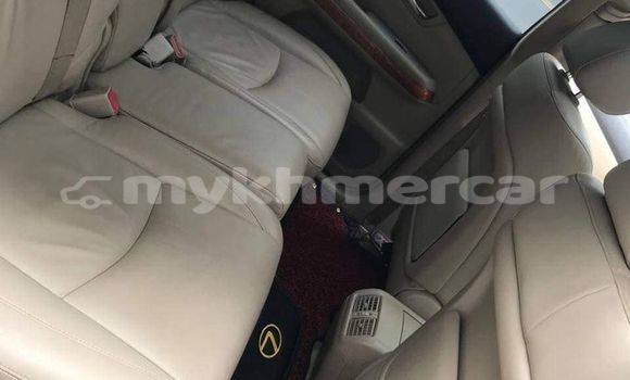 Buy Used Lexus RX White Car in Chbar Mon in Kampong Speu Province Buy Used Lexus RX White Car in Chbar Mon in Kampong Speu Province