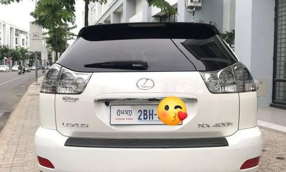 Buy Used Lexus RX White Car in Chbar Mon in Kampong Speu Province Buy Used Lexus RX White Car in Chbar Mon in Kampong Speu Province