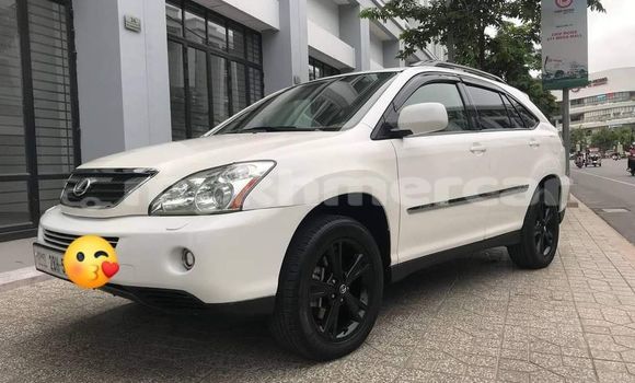 Buy Used Lexus RX White Car in Chbar Mon in Kampong Speu Province Buy Used Lexus RX White Car in Chbar Mon in Kampong Speu Province