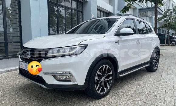 Buy Used Lexus RX White Car in Chbar Mon in Kampong Speu Province Buy Used Lexus RX White Car in Chbar Mon in Kampong Speu Province