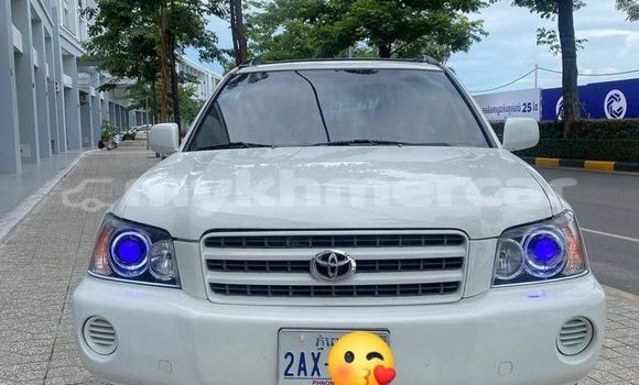 Buy Used Toyota Highlander White Car in Chbar Mon in Kampong Speu Province Buy Used Toyota Highlander White Car in Chbar Mon in Kampong Speu Province