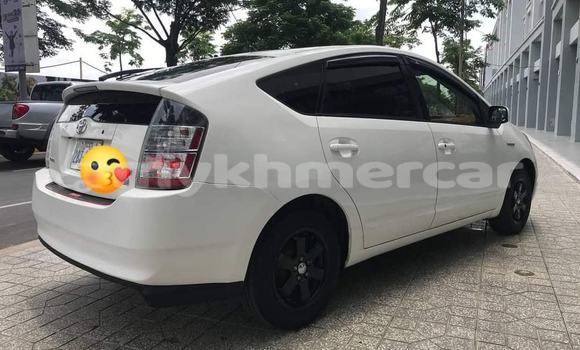 Buy Used Toyota Prius White Car in Chbar Mon in Kampong Speu Province Buy Used Toyota Prius White Car in Chbar Mon in Kampong Speu Province