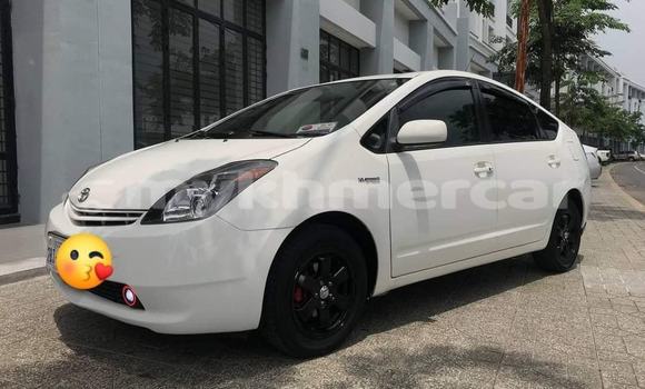 Buy Used Toyota Prius White Car in Chbar Mon in Kampong Speu Province Buy Used Toyota Prius White Car in Chbar Mon in Kampong Speu Province