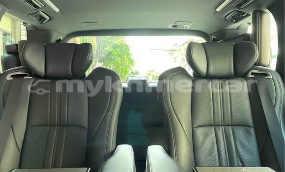 Acheter Occasion Voiture Toyota Alphard Blanc à Chbar Mon, Kampong Speu Province Acheter Occasion Voiture Toyota Alphard Blanc à Chbar Mon, Kampong Speu Province