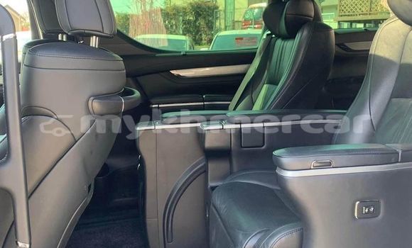 Acheter Occasion Voiture Toyota Alphard Blanc à Chbar Mon, Kampong Speu Province Acheter Occasion Voiture Toyota Alphard Blanc à Chbar Mon, Kampong Speu Province