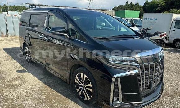 Acheter Occasion Voiture Toyota Alphard Noir à Chbar Mon, Kampong Speu Province Acheter Occasion Voiture Toyota Alphard Noir à Chbar Mon, Kampong Speu Province