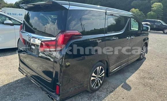 Acheter Occasion Voiture Toyota Alphard Noir à Chbar Mon, Kampong Speu Province Acheter Occasion Voiture Toyota Alphard Noir à Chbar Mon, Kampong Speu Province