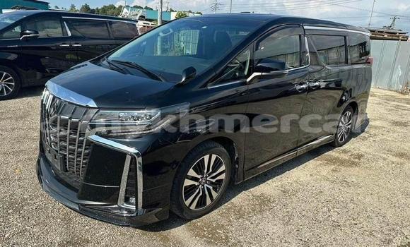 Acheter Occasion Voiture Toyota Alphard Noir à Chbar Mon, Kampong Speu Province Acheter Occasion Voiture Toyota Alphard Noir à Chbar Mon, Kampong Speu Province