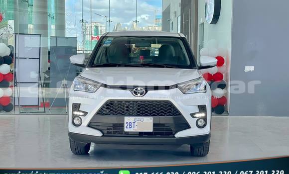 Acheter Occasion Voiture Toyota Highlander Blanc à Chbar Mon, Kampong Speu Province