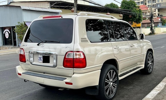 Buy Used Lexus LX White Car in Phnom Penh in Phnom Penh Buy Used Lexus LX White Car in Phnom Penh in Phnom Penh